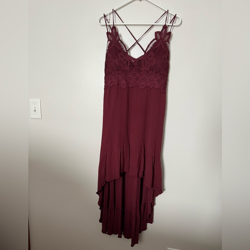 Elegant Burgundy Lace Spaghetti Strap High-Low Dress